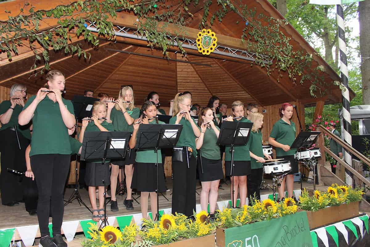 Spielmannszug Brockel (Auftritt)